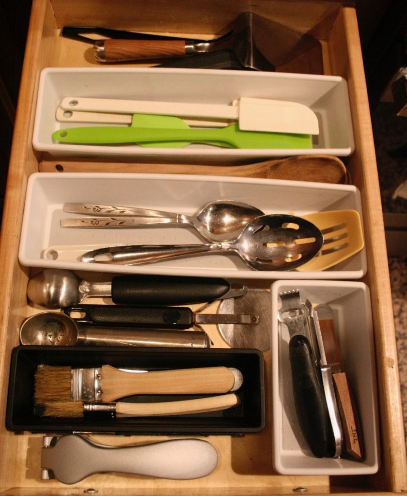 photos of organized spaces - kitchen drawer