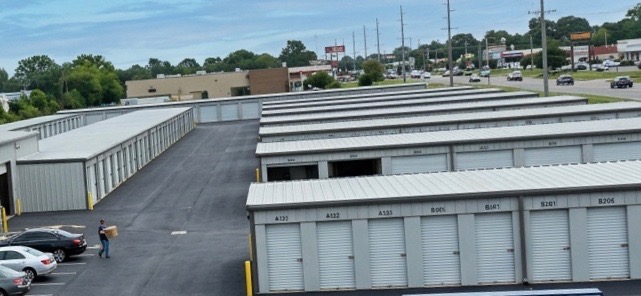 Storage Wars: How to Clean Out Your Storage Unit